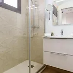 Apartamento Amazing Views Beachfront With Swimming Pool