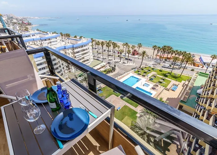 Amazing Views Beachfront With Swimming Pool Lejlighed